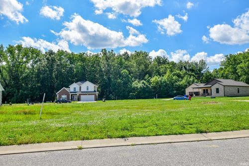 8850 Pebble Creek Dr, Newburgh, IN, 47630-2447 | Card Image