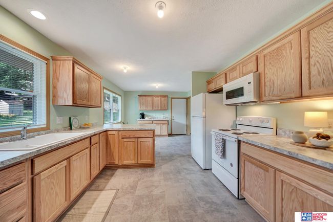 1105 Surfside Dr, House other with 4 bedrooms, 3 bathrooms and 2 parking in Lincoln NE | Image 13