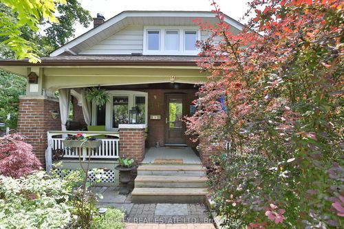 14 Beach View Crescent, Toronto, ON, M4E2L5 | Card Image
