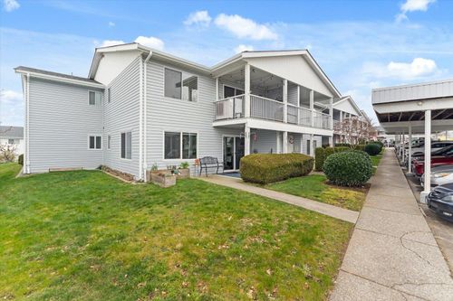 220-32691 Garibaldi Drive, Abbotsford, BC, V2T5T7 | Card Image