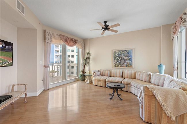 APT-906 - 1200 Gulf Blvd, Condo with 2 bedrooms, 2 bathrooms and null parking in CLEARWATER BEACH FL | Image 13