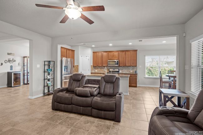 12017 Vignette, House other with 4 bedrooms, 3 bathrooms and null parking in Schertz TX | Image 23