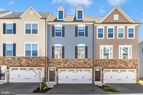 1736 Atlas Dr, FREDERICK, MD, 21702-4944 | Card Image