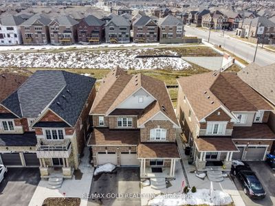 6 Abercrombie Cres, House other with 4 bedrooms, 4 bathrooms and 4 parking in Brampton ON | Image 1