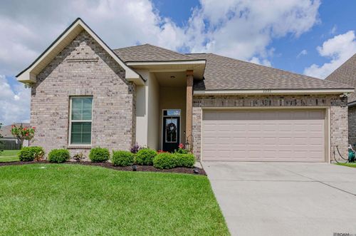 2220 Bald Cypress Dr, Baton Rouge, LA, 70816 | Card Image