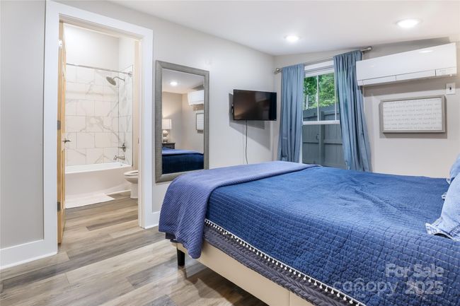 22 Moore Cir, House other with 2 bedrooms, 3 bathrooms and null parking in Black Mountain NC | Image 17