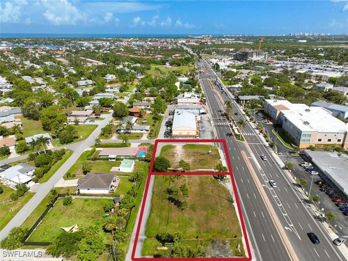 2364 Tamiami Trl E, NAPLES, FL, 34112-4844 | Card Image