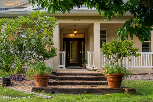 890 Newfound Harbor Dr, MERRITT ISLAND, FL, 32952-2762 | Card Image