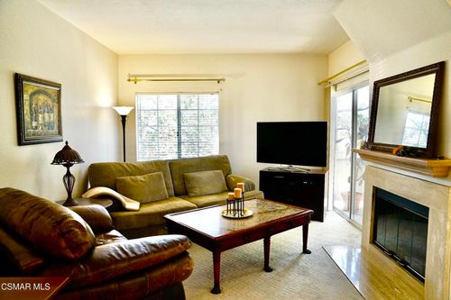 unit-108-5824 Oak Bend Ln, Oak Park, CA, 91377-5662 | Card Image