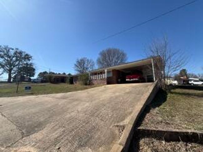 1100 Bluff Dr, House other with 3 bedrooms, 2 bathrooms and null parking in Ozark AR | Image 10