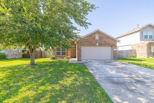 3818 Hunters Trl, Baytown, TX, 77521-2953 | Card Image