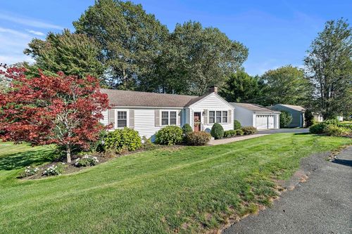 12 Dix Rd, Woburn, MA, 01801-5835 | Card Image