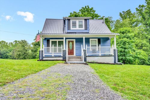 35 Inge Dr, Martinsville, VA, 24112-6706 | Card Image