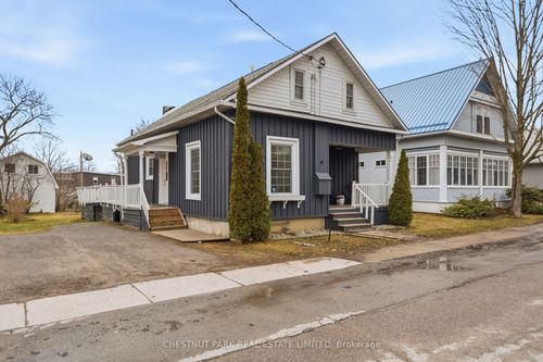 299 Noxon St, Wellington, ON, K0K3L0 | Card Image