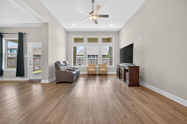 Family Room | Image 9