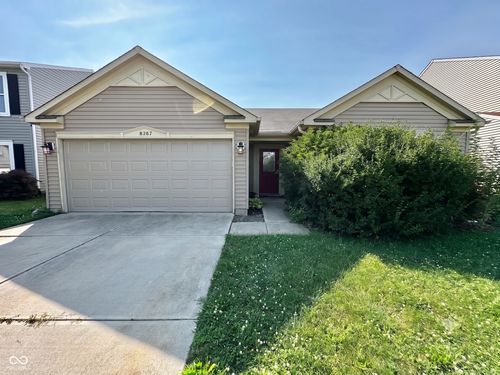 8267 S Evening Dr, Pendleton, IN, 46064-9460 | Card Image