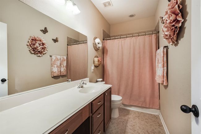 3713 Belmore Ln, House other with 3 bedrooms, 2 bathrooms and 2 parking in Pearland TX | Image 28