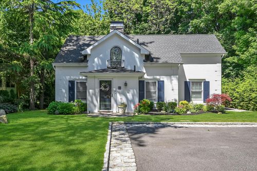 51 Deepdale Dr, Manhasset, NY, 11030-3319 | Card Image