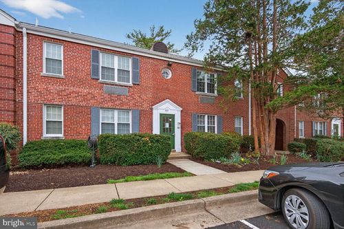 apt-d-201 E Glebe Rd, ALEXANDRIA, VA, 22305-3012 | Card Image