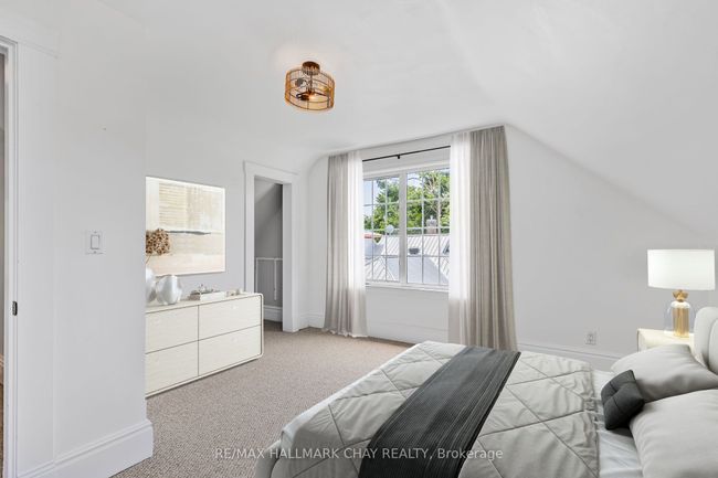 111 Penetang St, House other with 2 bedrooms, 2 bathrooms and 4 parking in Barrie ON | Image 15