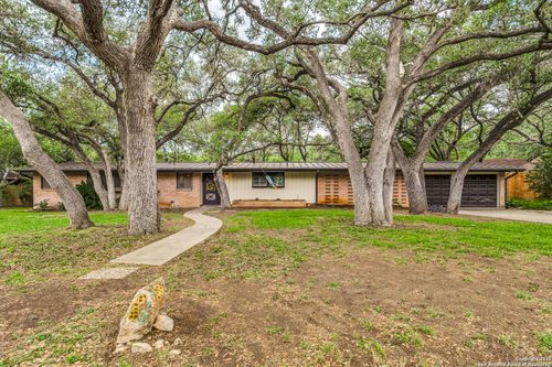 113 Sunflower Ln, San Antonio, TX, 78213-1923 | Card Image