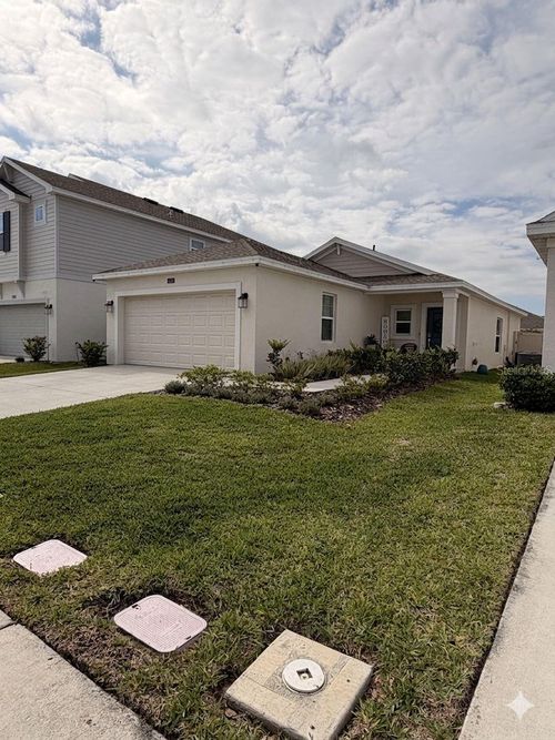 4260 Pebbles Throw Dr, Kissimmee, FL, 34746-2420 | Card Image