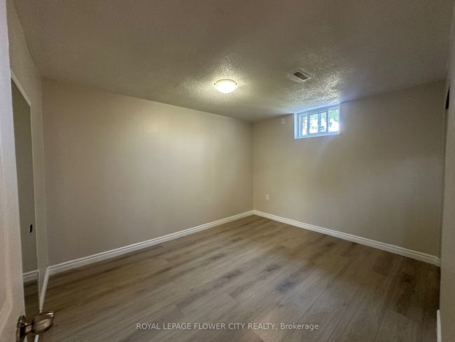 BSMNT - 415 Hansen Rd N, House other with 3 bedrooms, 1 bathrooms and 1 parking in Brampton ON | Image 6
