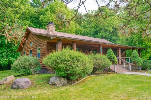 15060 Van Syckle Ct, Gregory, MI, 48137-9418 | Card Image