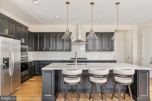400-22127 Headwater Ter, ASHBURN, VA, 20148-5392 | Card Image