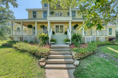 1266 E Pineshadows Dr, Sour Lake, TX, 77659-9214 | Card Image
