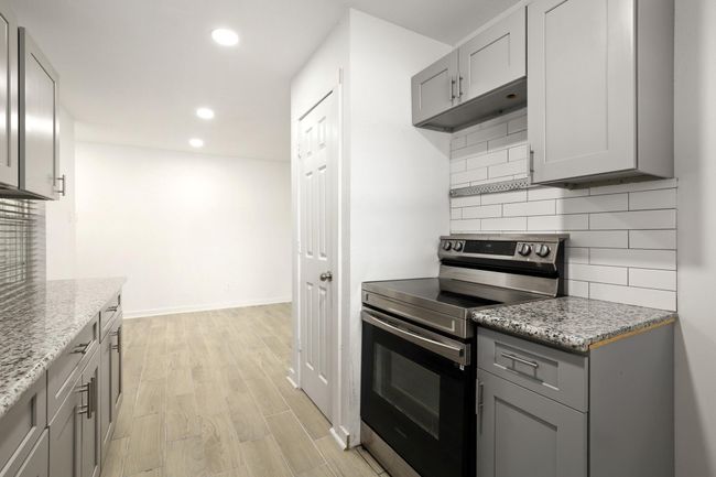 2626 Druid St, House other with 4 bedrooms, 2 bathrooms and 2 parking in Houston TX | Image 7