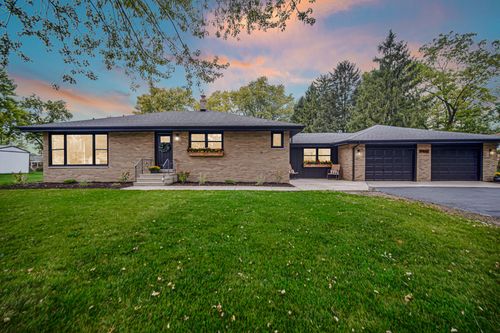 9446 Hilltop Dr, Saint John, IN, 46373-9574 | Card Image