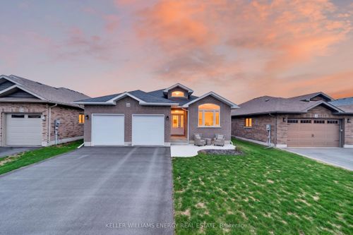 56 Hummingbird Drive, Belleville, ON, K8N0H7 | Card Image