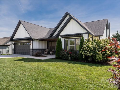 46 Solomia Dr, Mills River, NC, 28759-0068 | Card Image