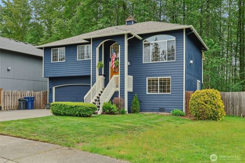 12721 56th Dr Ne, Marysville, WA, 98271-8755 | Card Image