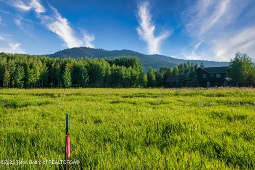 111 Cluff Ln, Victor, ID, 83455-5537 | Card Image