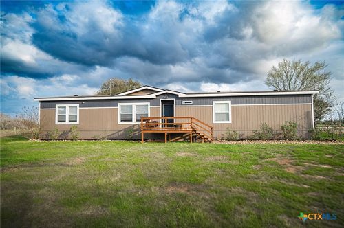 1689 County Road 315, Yoakum, TX, 77995-6064 | Card Image