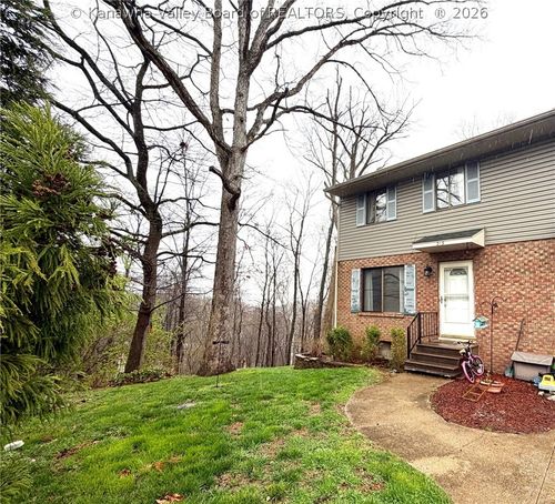 213 Walker Dr, Dunbar, WV, 25064-1915 | Card Image
