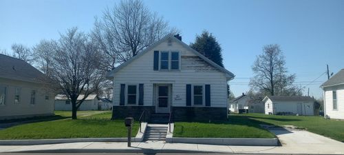 213 W 11th St, Bicknell, IN, 47512-1008 | Card Image