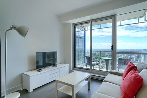 2705-1050 Rue Drummond, Montréal, QC, H3B0G3 | Card Image