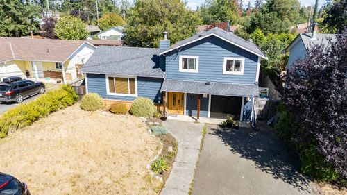 667 Blenkin Ave, Parksville, BC, V9P1G7 | Card Image