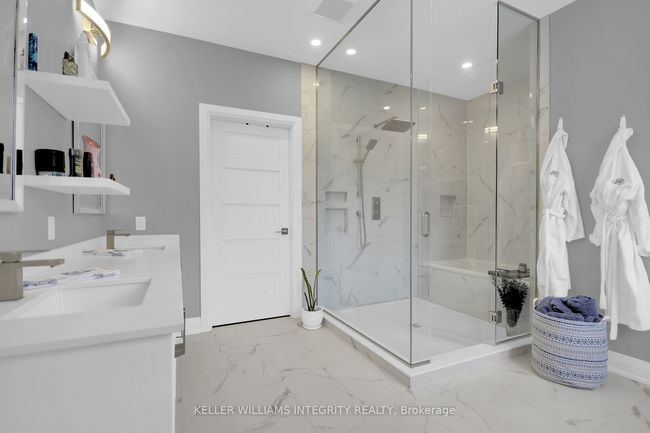 139 St Thomas Rd, House other with 6 bedrooms, 4 bathrooms and 11 parking in Vars ON | Image 23