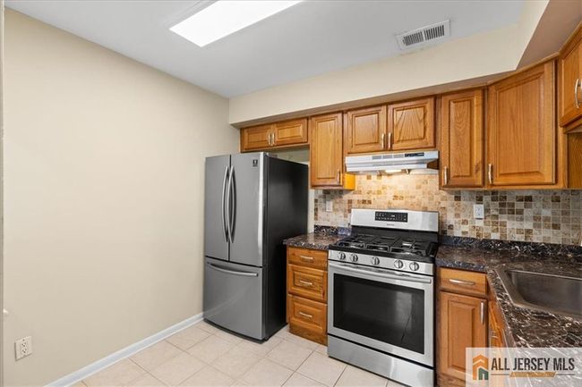 APT-11 - 202 Salem Ct, Condo with 2 bedrooms, 1 bathrooms and null parking in Princeton NJ | Image 9