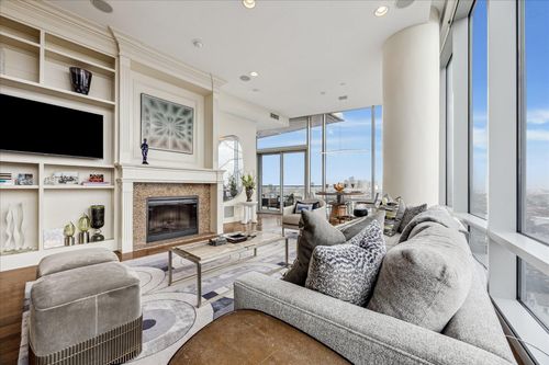 apt-16c-2727 Kirby Dr, Houston, TX, 77098-1157 | Card Image