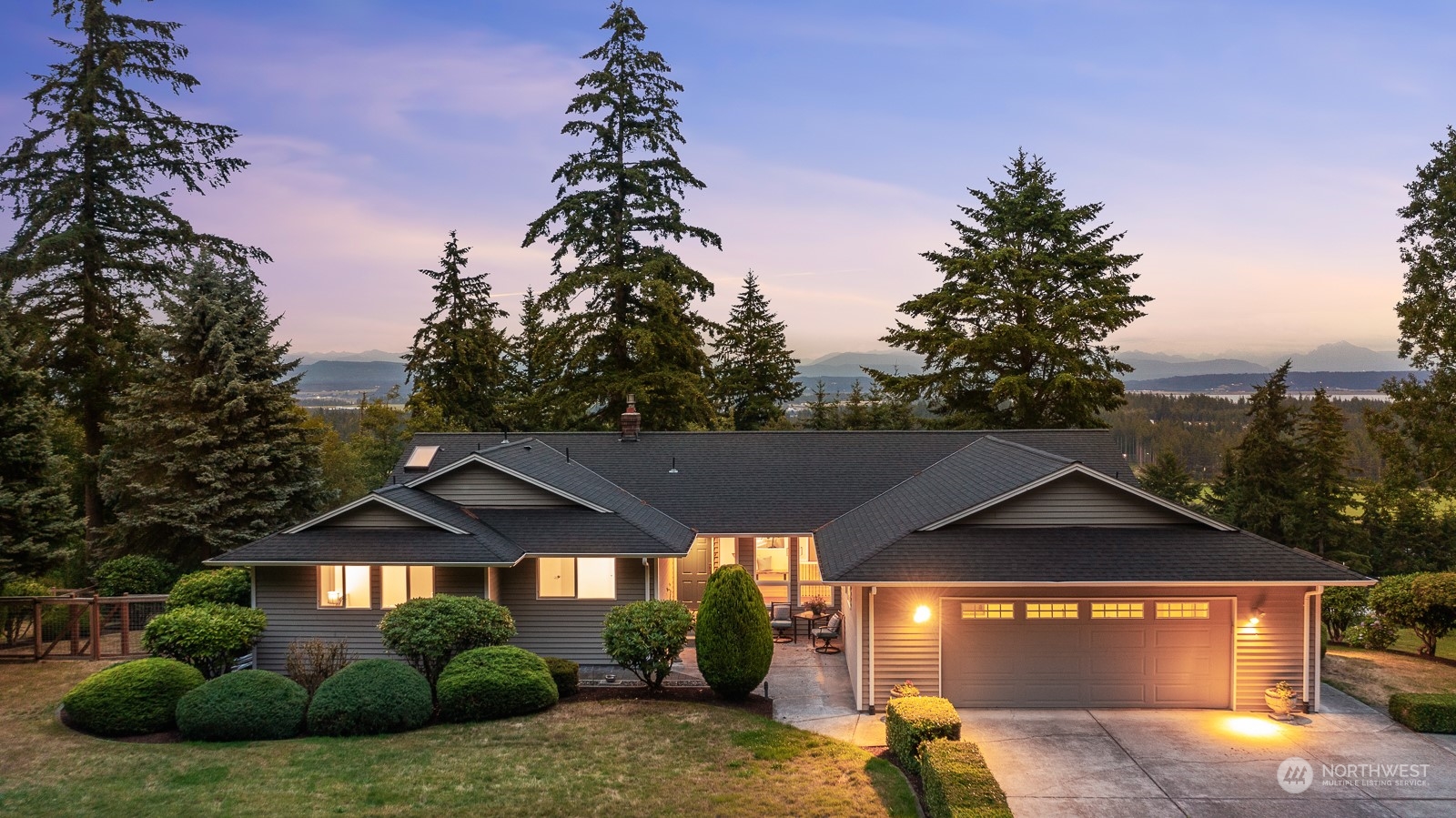 Waynes Ridge Cir, Camano Island, WA 98282