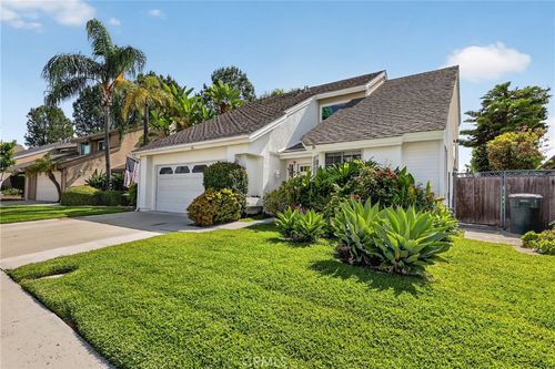 18 Parkwood, Aliso Viejo, CA, 92656-1447 | Card Image