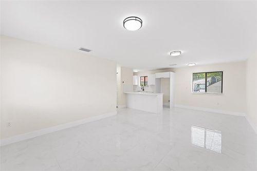 1999 Nw 46th St, Miami, FL, 33142-4034 | Card Image