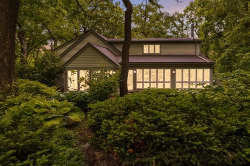 5844 Deer Trail Cir, Woodbury, MN, 55129-9550 | Card Image