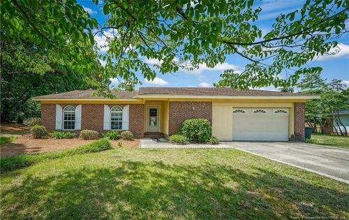6921 Brockwood St, Fayetteville, NC, 28314-5305 | Card Image