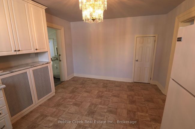 111 St Georges Cres, Home with 2 bedrooms, 2 bathrooms and 6 parking in Goderich ON | Image 7